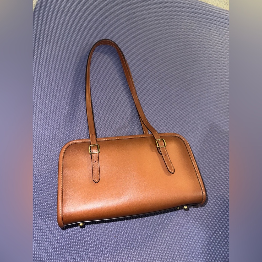 Coach Swing Zip - Saddle